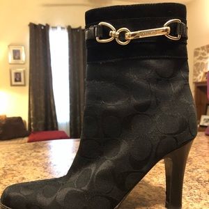 Black ankle coach booties